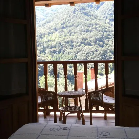 Viviendas Rurales Aldea De Dosamantes * Pesaguero-La Parte