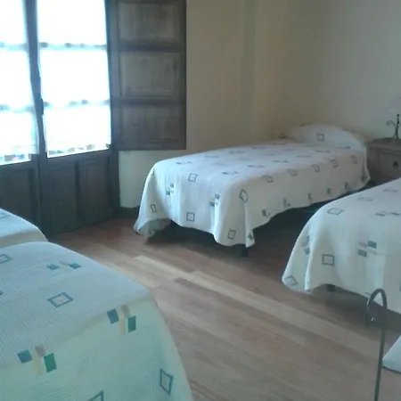 Viviendas Rurales Aldea De Dosamantes * Pesaguero-La Parte