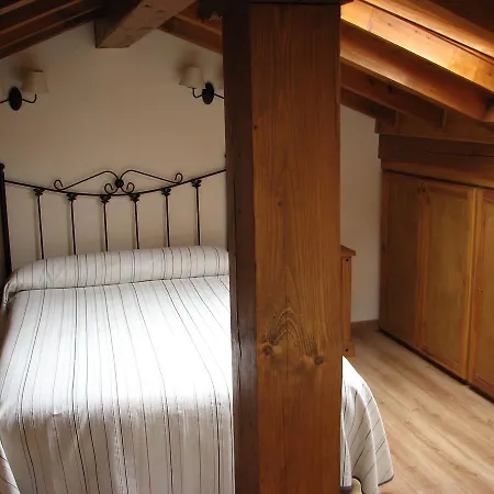 Viviendas Rurales Aldea De Dosamantes * Pesaguero-La Parte