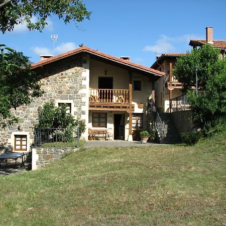 Viviendas Rurales Aldea De Dosamantes * Pesaguero-La Parte